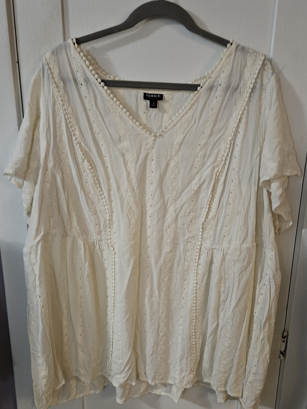 torrid Cream V-Neck Eyelet Boho Peasant Tunic
